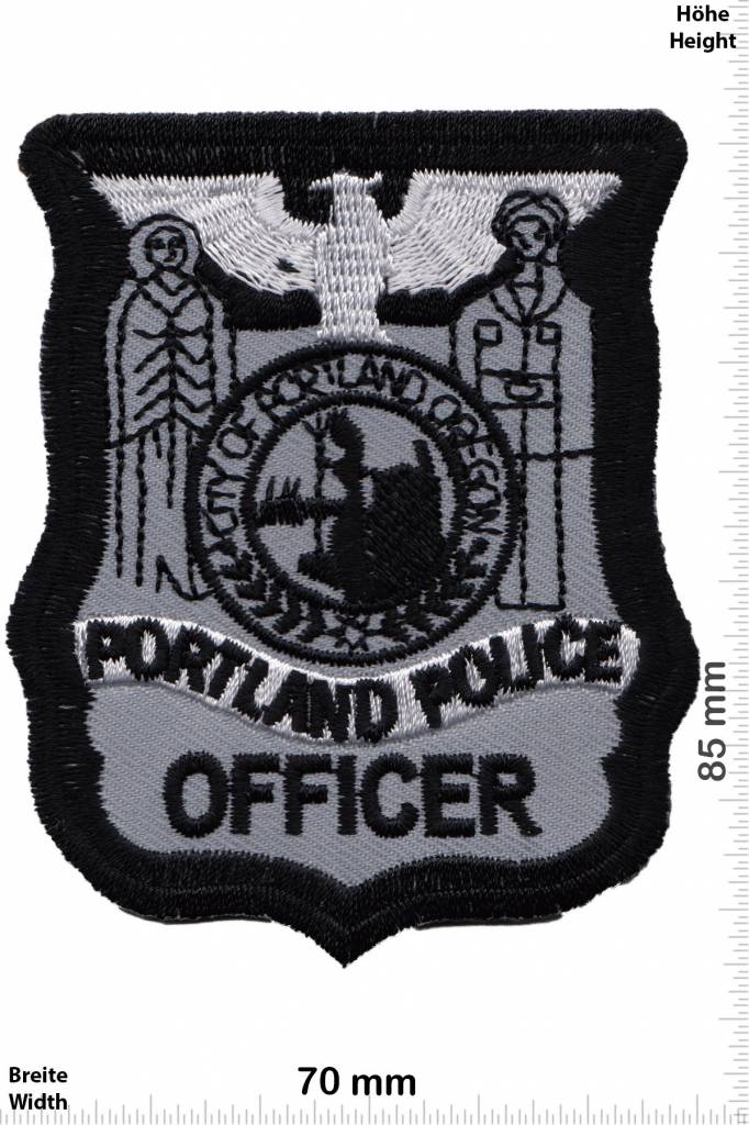 porsche-portland-police-officer